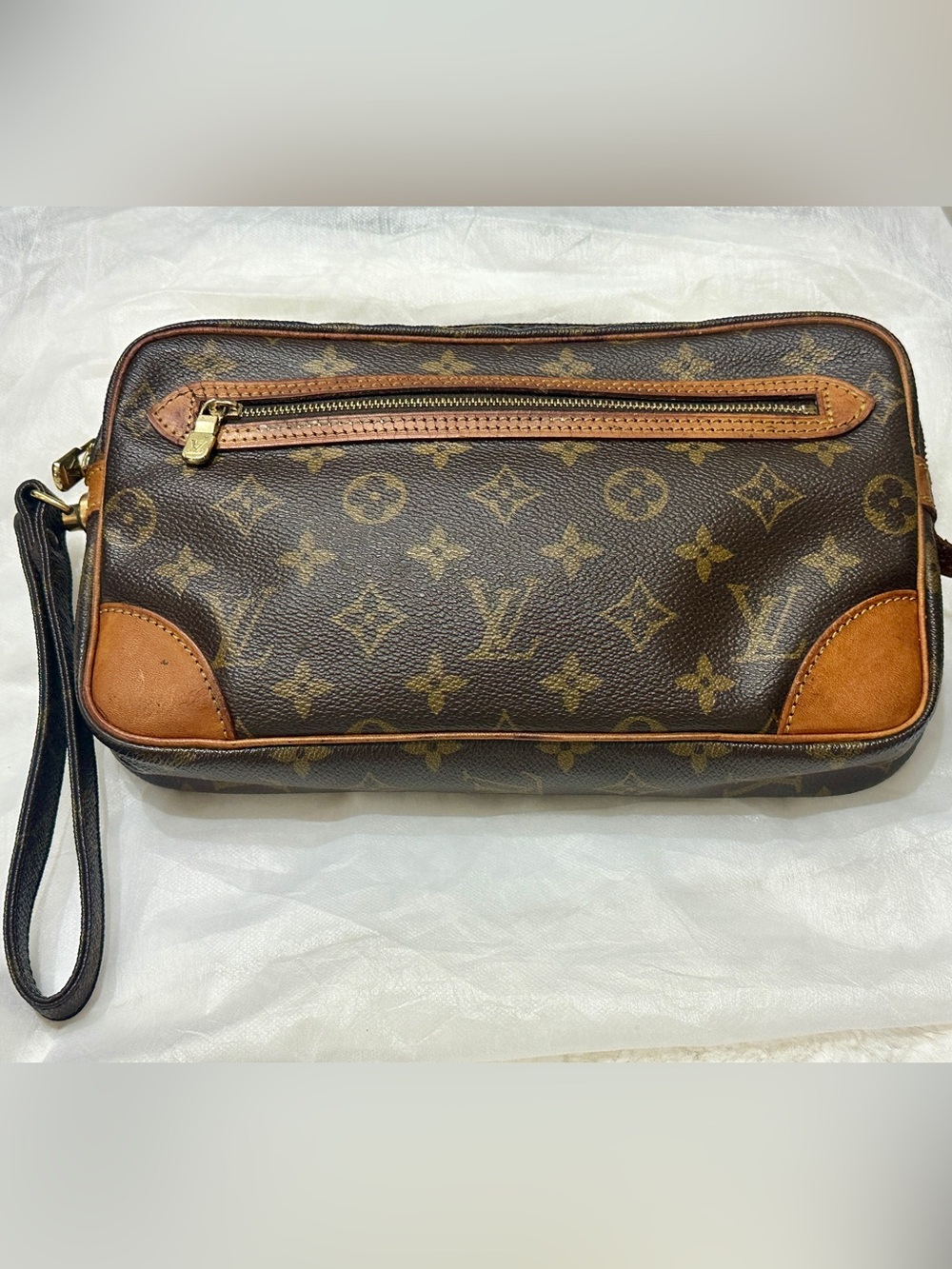 Vintage Louis Vuitton Marly Dragonne wristlet/clutch